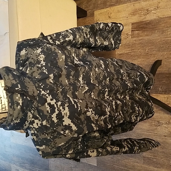 US NAVY NWU DIGITAL CAMOUFLAGE GORE-TEX PARKA JACKET SMALL - Picture 13 of 15